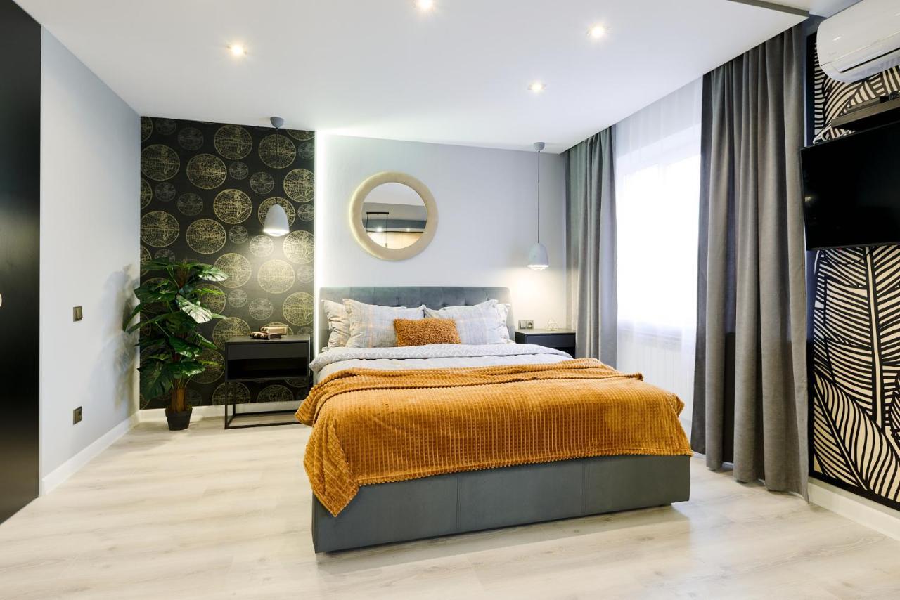 New Apart Lesi Ukrainky Blvd And Olimpiyska And Kreshchatyk And Manhattan City With Parking Kiev Bagian luar foto