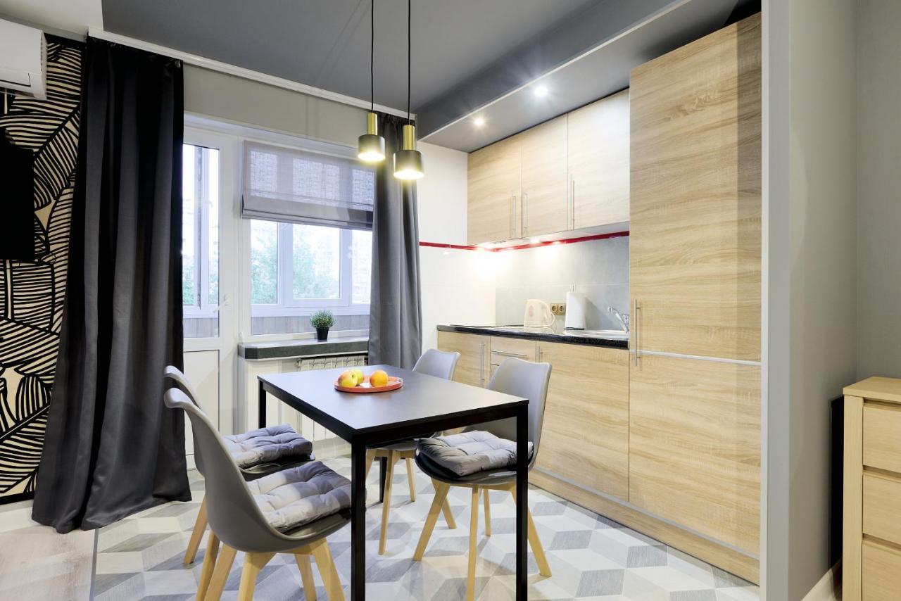 New Apart Lesi Ukrainky Blvd And Olimpiyska And Kreshchatyk And Manhattan City With Parking Kiev Bagian luar foto
