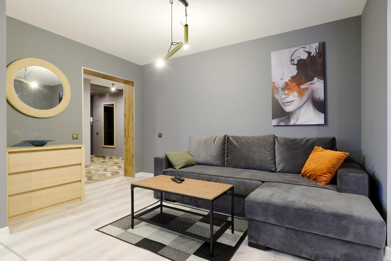 New Apart Lesi Ukrainky Blvd And Olimpiyska And Kreshchatyk And Manhattan City With Parking Kiev Bagian luar foto